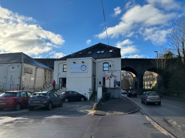 Merrywalks, Stroud for sale - Building Photo - Image 2 of 7