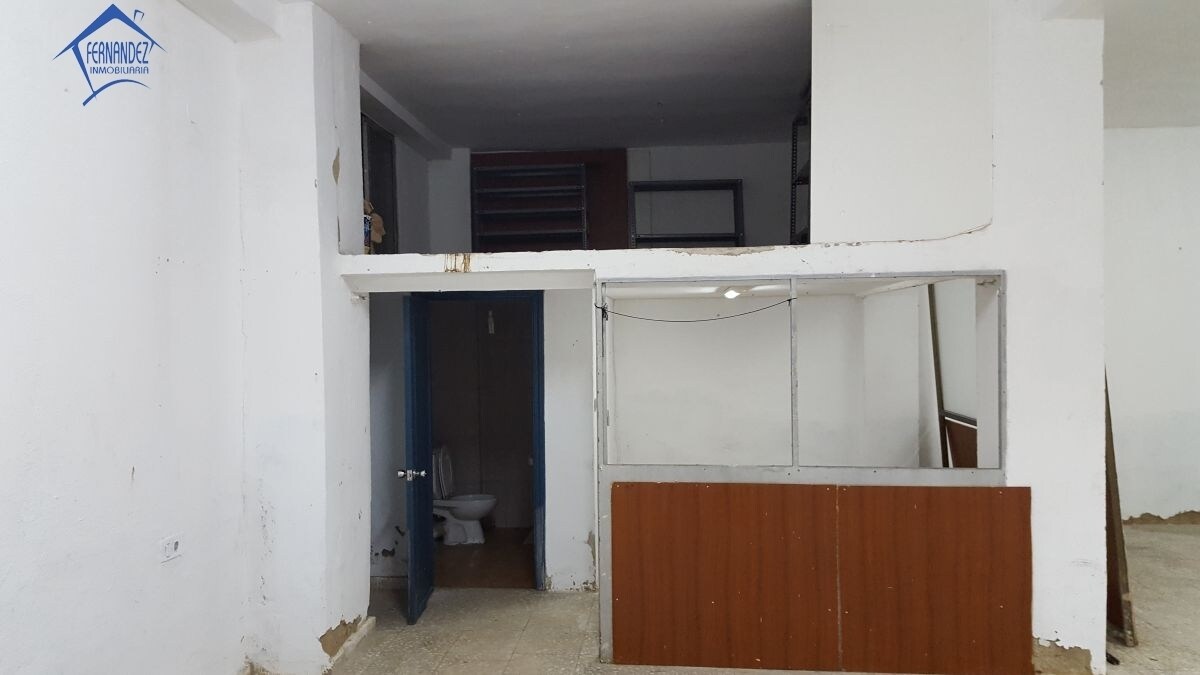 Retail in Cáceres, Cáceres for sale Building Photo- Image 1 of 5