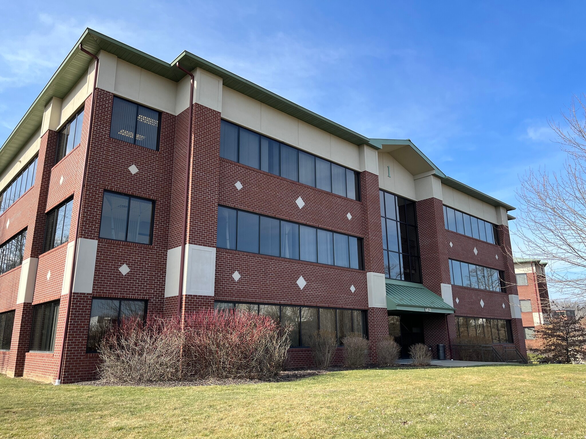 6021 Wallace Road Ext, Wexford, PA for lease Building Photo- Image 1 of 6