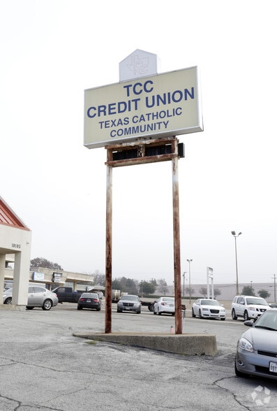 10103 Shoreview Rd, Dallas, TX à vendre - Photo du bâtiment - Image 3 de 3