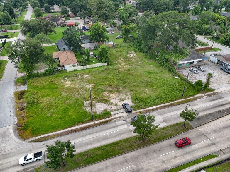 6110 Tidwell Rd, Houston, TX for sale - Building Photo - Image 1 of 32