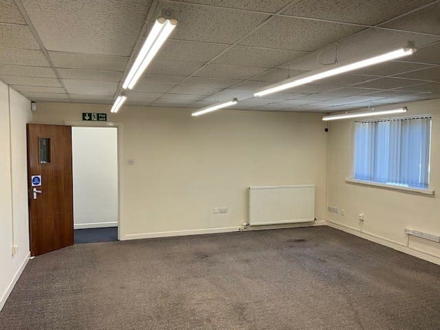 Buxton Rd, High Peak for lease - Building Photo - Image 3 of 35