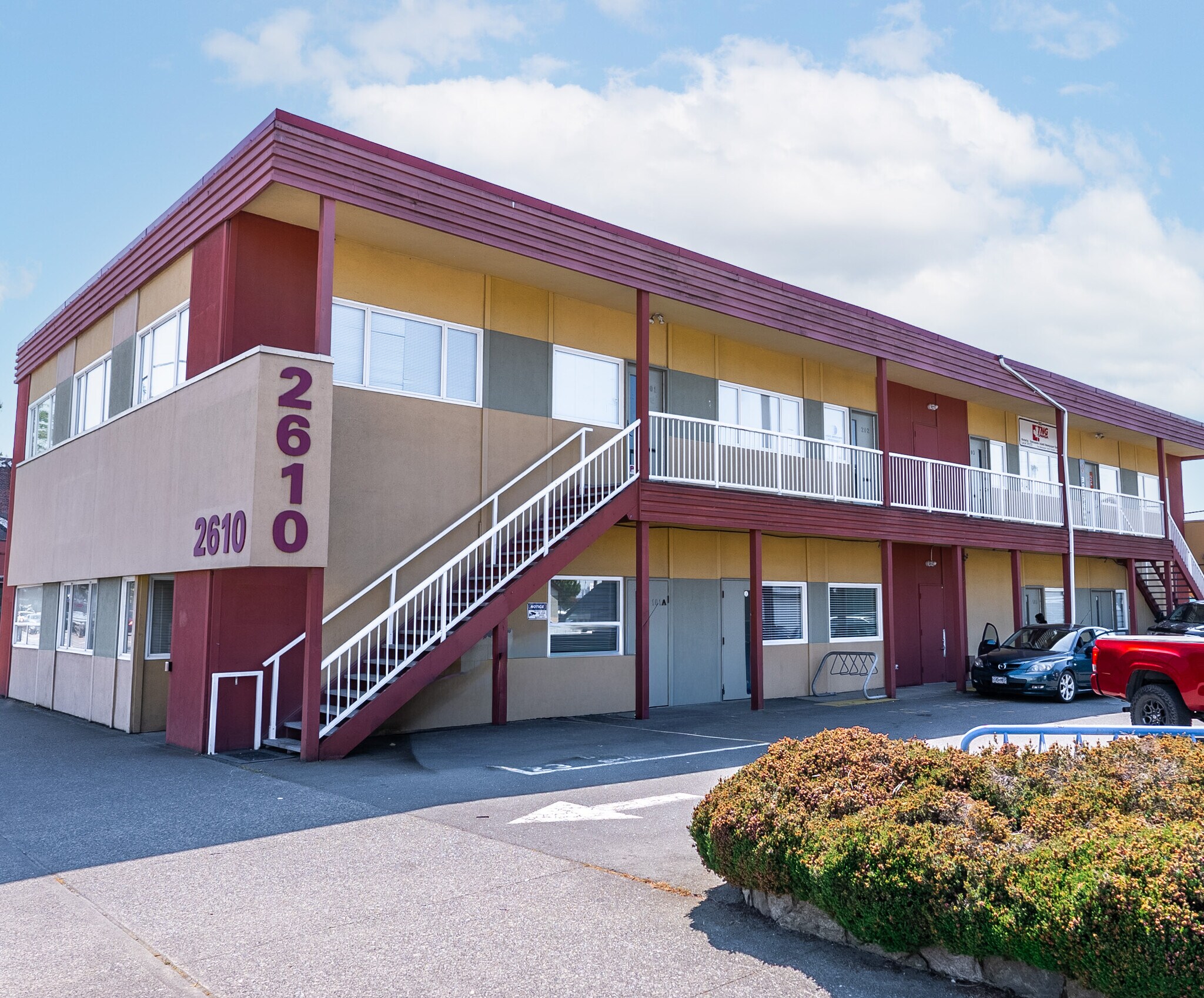 2610 Douglas St, Victoria, BC for lease Building Photo- Image 1 of 4