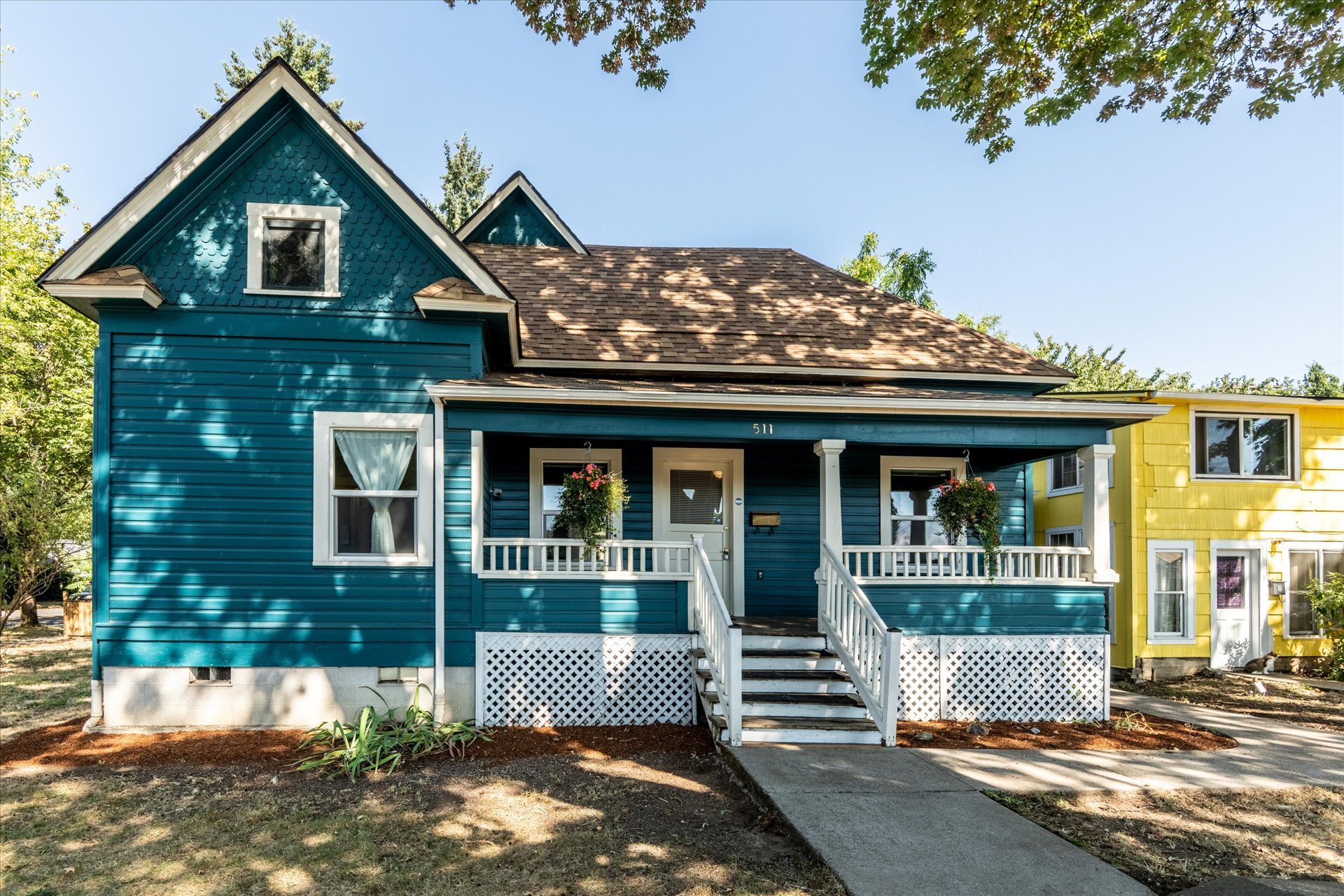 Madison Ave in Eugene portefeuille de 3 propriétés à vendre sur LoopNet.ca Photo du bâtiment- Image 1 de 19