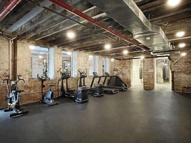 128-152 32nd St, Brooklyn, NY for lease - Interior Photo - Image 2 of 12