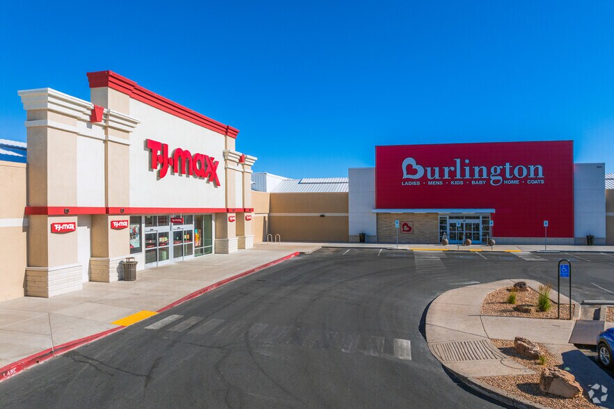 4401-4605 San Mateo Blvd NE, Albuquerque, NM à louer - Photo du bâtiment - Image 3 de 16