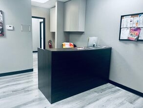 2755-2795 E Desert Inn Rd, Las Vegas, NV for lease Interior Photo- Image 2 of 9