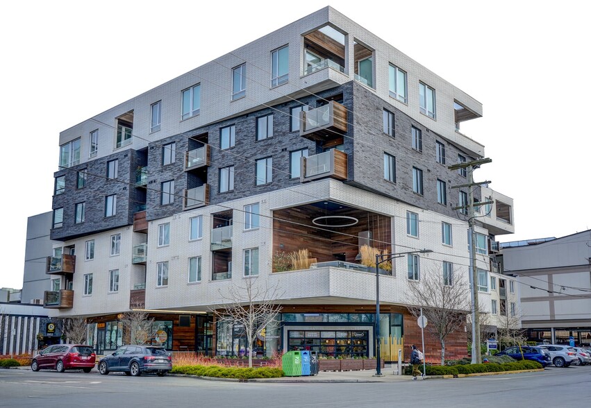 1101-1109 Fort St, Victoria, BC for sale - Building Photo - Image 2 of 4