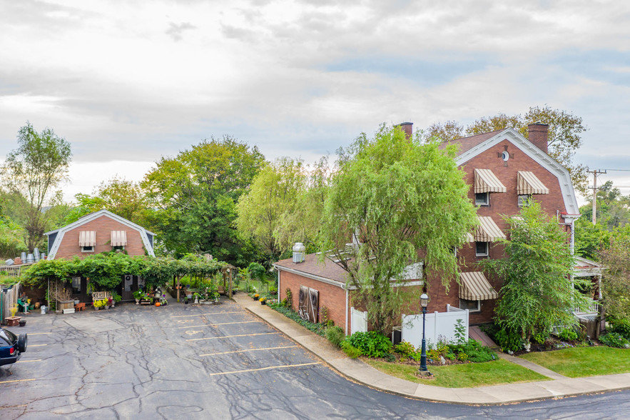 7505 Saltsburg Rd, Pittsburgh, PA for sale - Building Photo - Image 1 of 1