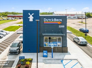 More details for 3200 SW Topeka Blvd, Topeka, KS - Retail for Sale