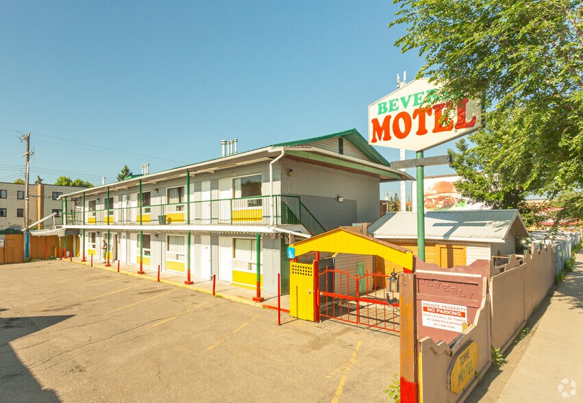 4403 118th Ave NW, Edmonton, AB à vendre - Photo principale - Image 1 de 1