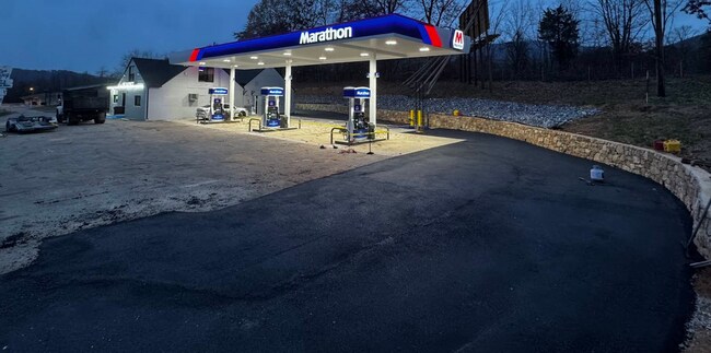 Plus de détails pour 5383 W Main St, Salem, VA - Commerce de détail à vendre