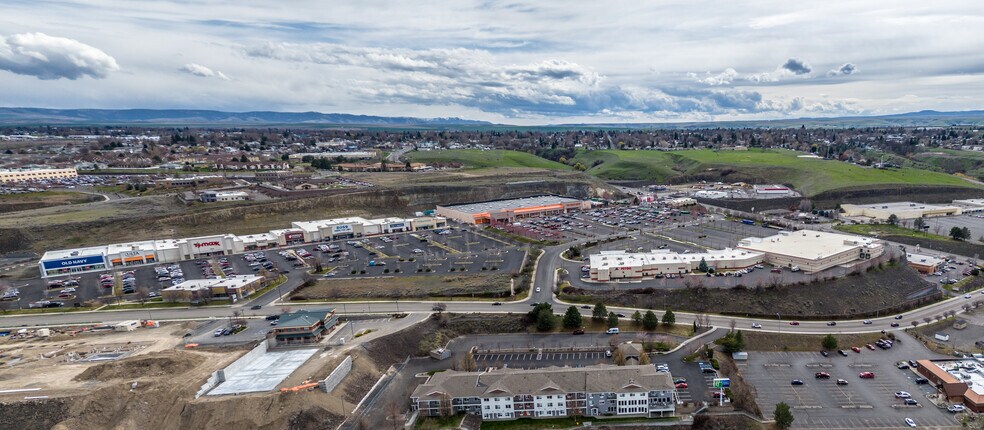 2330 Nez Perce Dr, Lewiston, ID à louer - Photo du bâtiment - Image 3 de 38