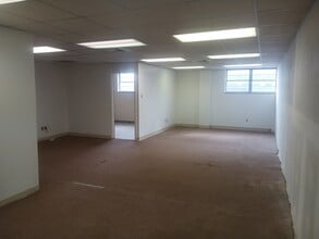 35 E Elizabeth Ave, Bethlehem, PA for lease Interior Photo- Image 1 of 4