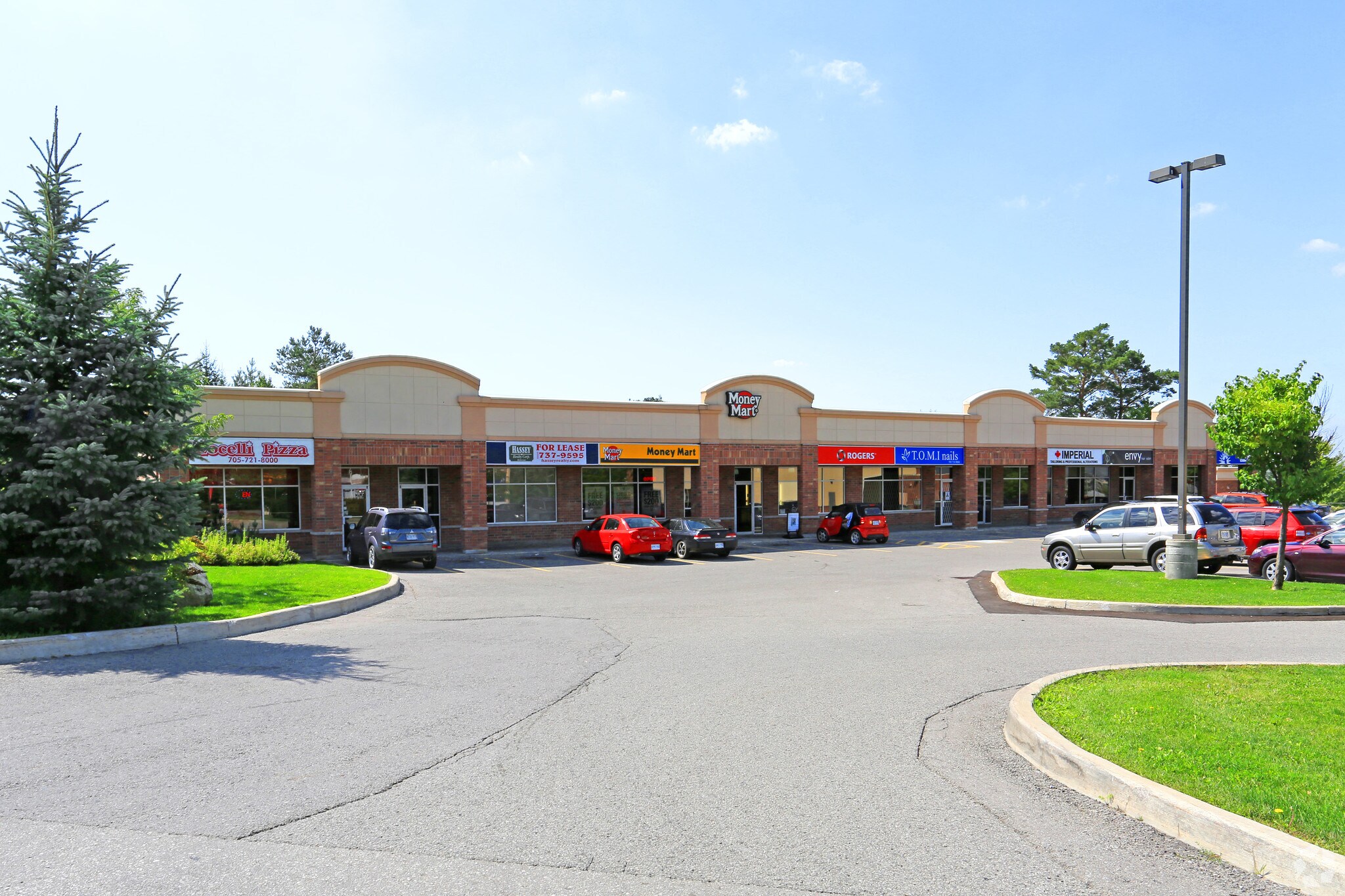 241 Essa Rd, Barrie, ON for lease Primary Photo- Image 1 of 6