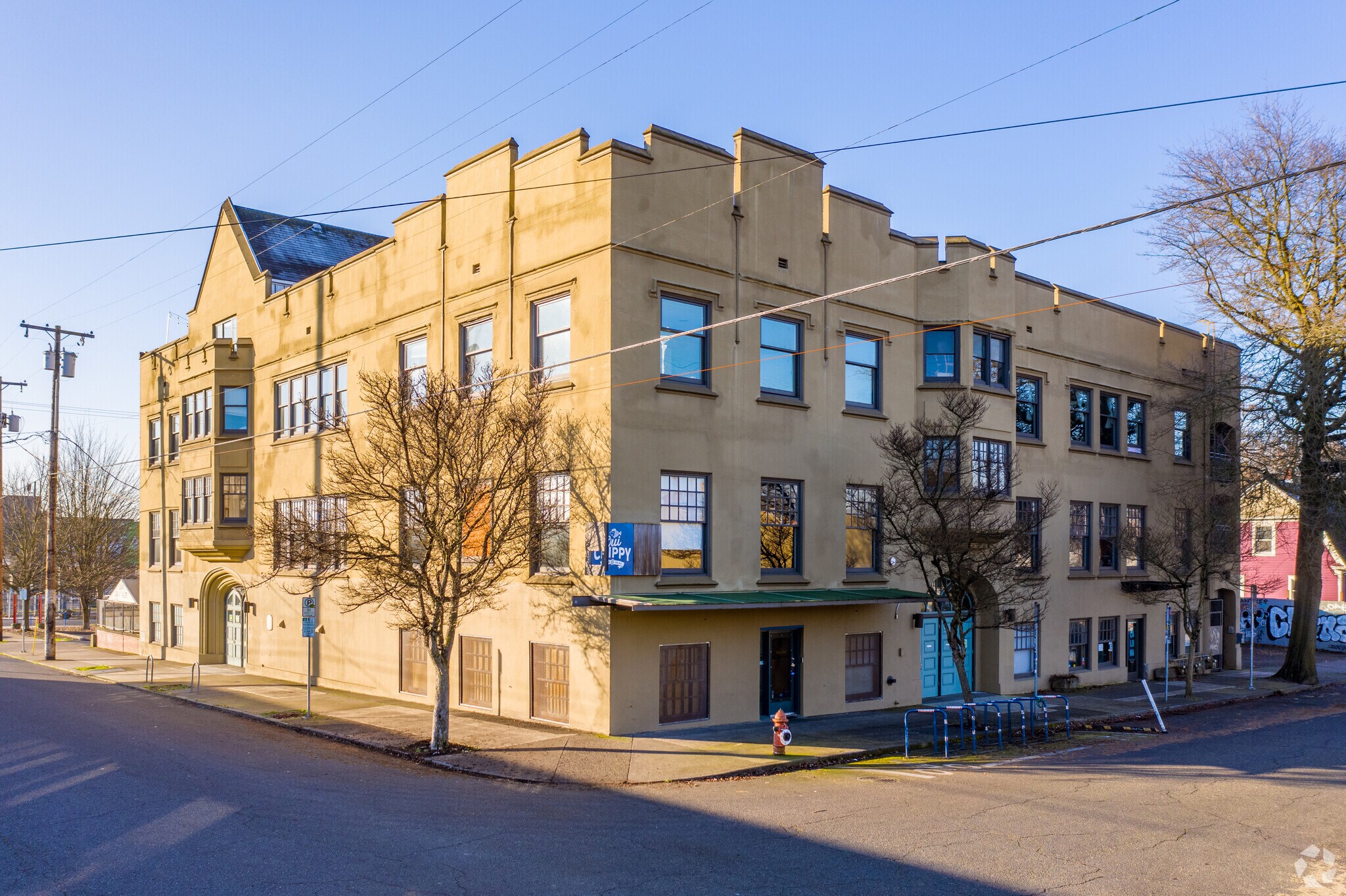 215 SE 9th Ave, Portland, OR for lease Building Photo- Image 1 of 31