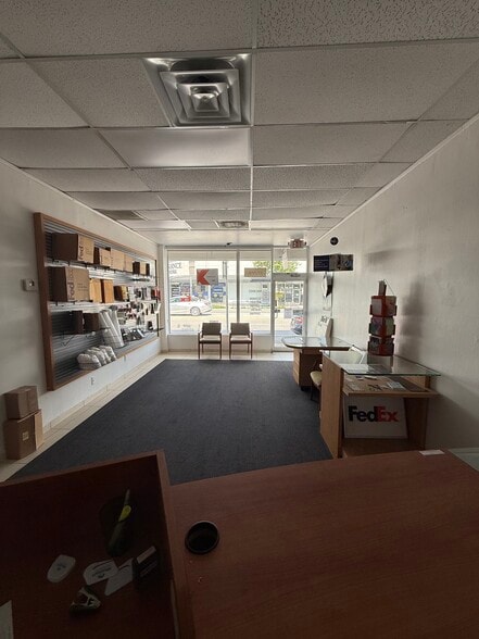 800 NE 125th St, North Miami, FL for lease - Building Photo - Image 2 of 8