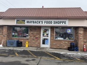 3035 Genesee St, Buffalo, NY for lease Interior Photo- Image 1 of 9