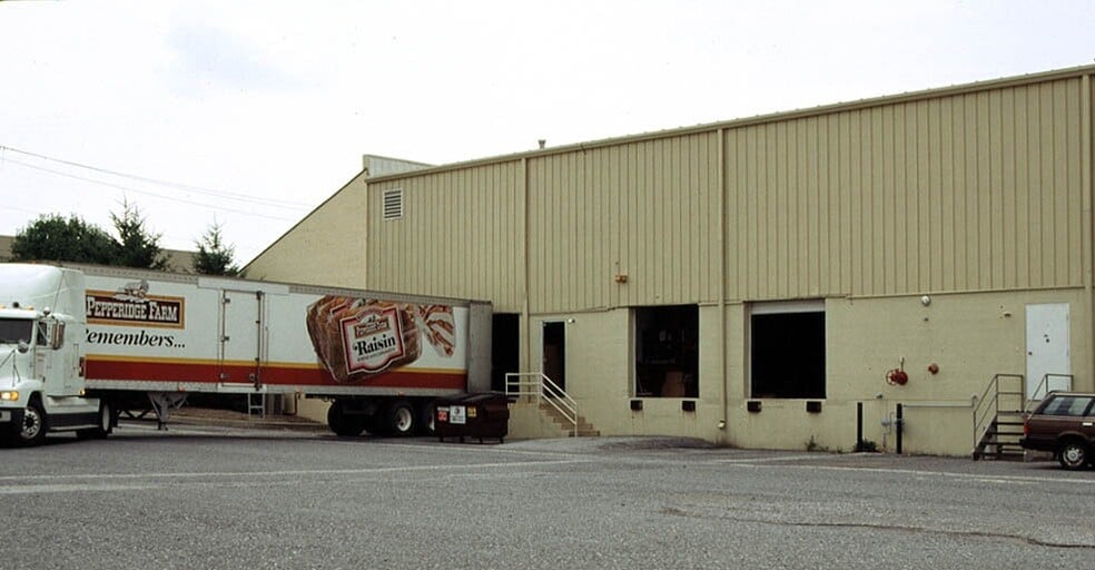 5060 Ritter Rd, Mechanicsburg, PA for sale - Building Photo - Image 3 of 8