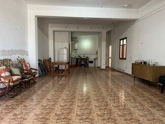 Plus de détails pour Salvador Castell, Algemesi, 27, Algemesí - Commerce de détail à louer