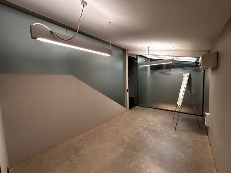 Industrial in Alcorcón, Madrid for sale - Interior Photo - Image 2 of 7