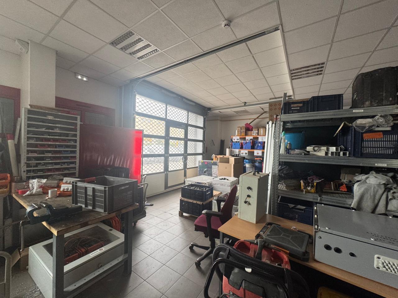 Bureau dans Nanterre à louer Photo intérieure- Image 1 de 7