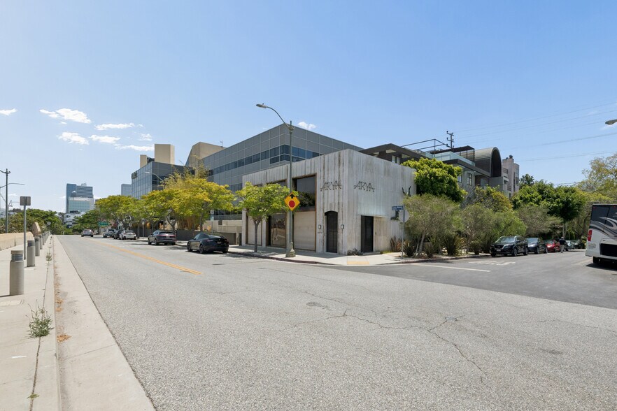 1800-1808 Thayer Ave, Los Angeles, CA à louer - Photo du bâtiment - Image 2 de 17