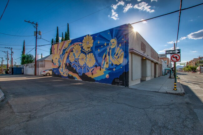 Plus de détails pour 420-424 E 6th St, Tucson, AZ - Commerce de détail à louer