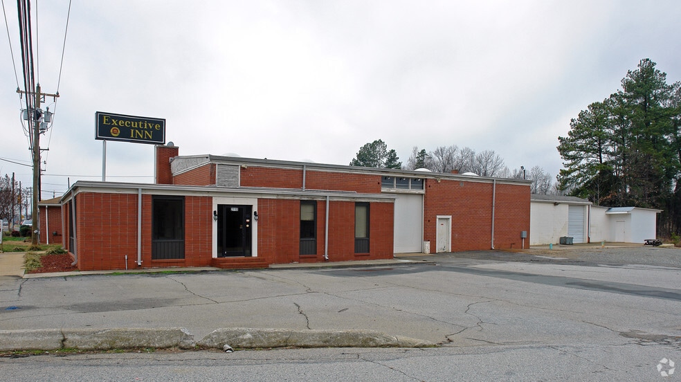 2110 S Main St, Salisbury, NC for sale - Building Photo - Image 2 of 6