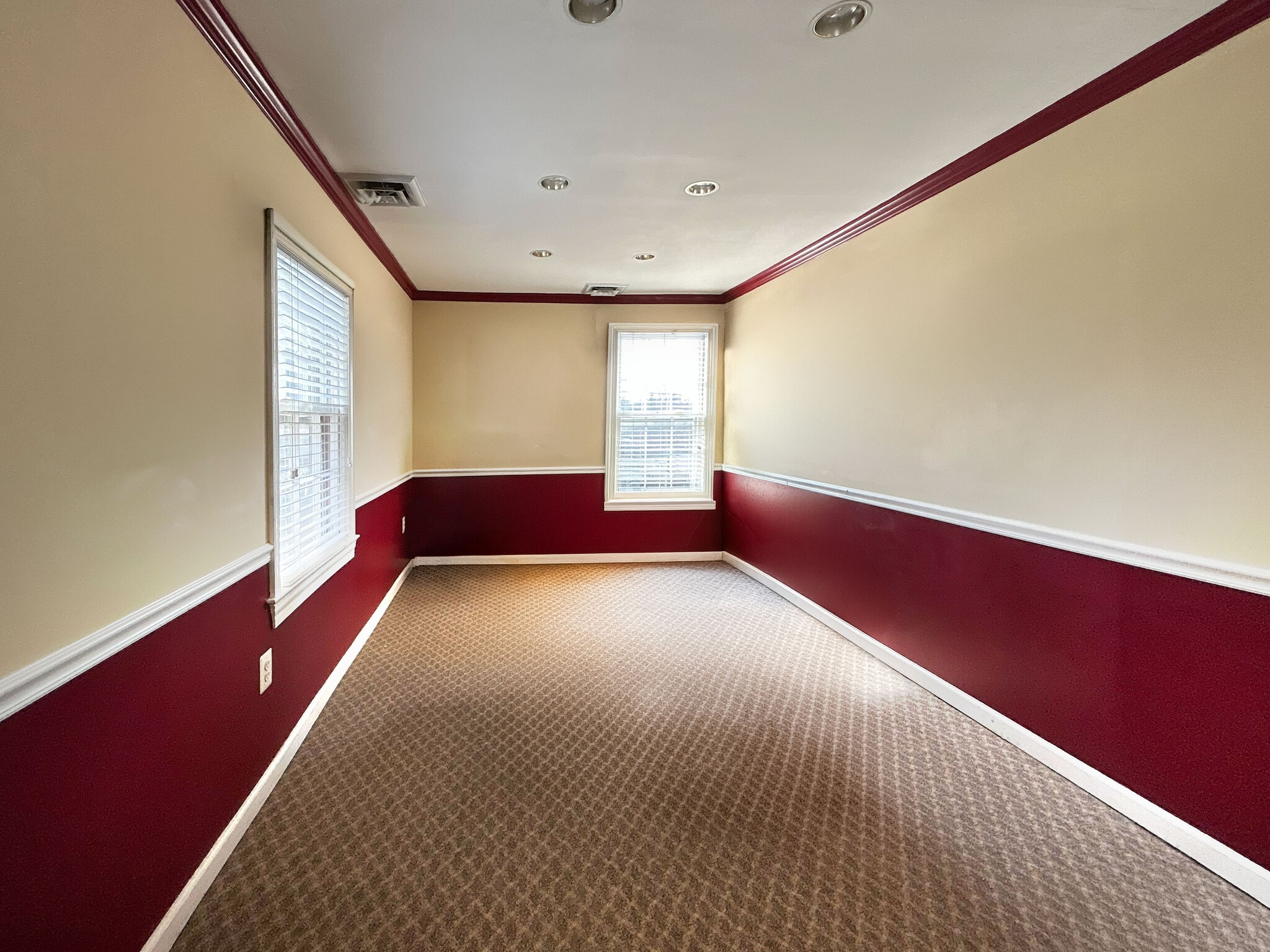 13-15 E Deer Park Dr, Gaithersburg, MD à louer Photo intérieure- Image 1 de 10