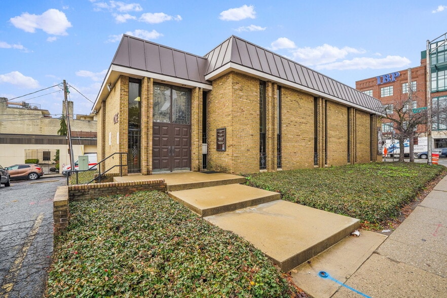 1 E Livingston Ave, Columbus, OH for lease - Building Photo - Image 2 of 5