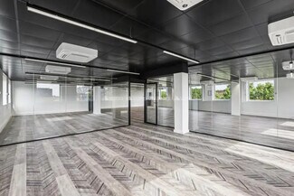 Plus de détails pour 109 Boulevard De La Bataille De Stalingrad, Villeurbanne - Bureau à louer