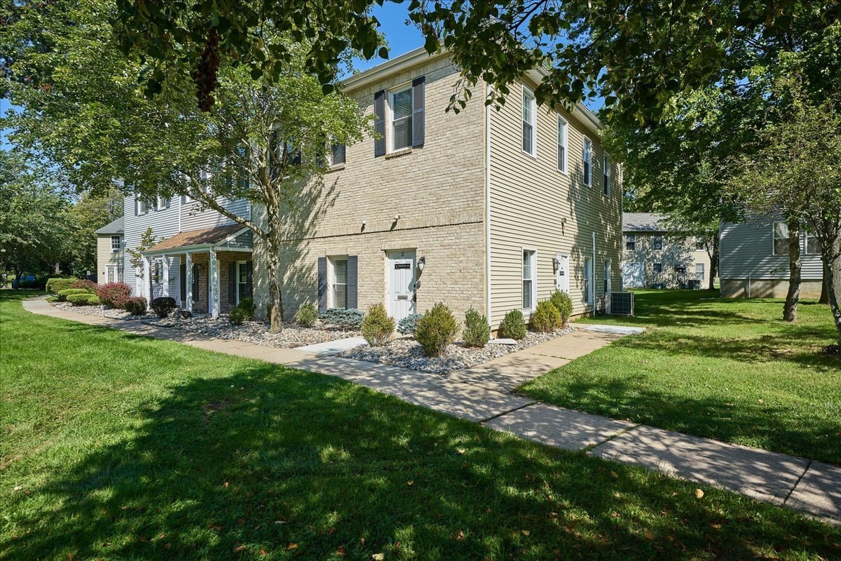 32 Jefferson Plz, Princeton, NJ for sale Primary Photo- Image 1 of 27