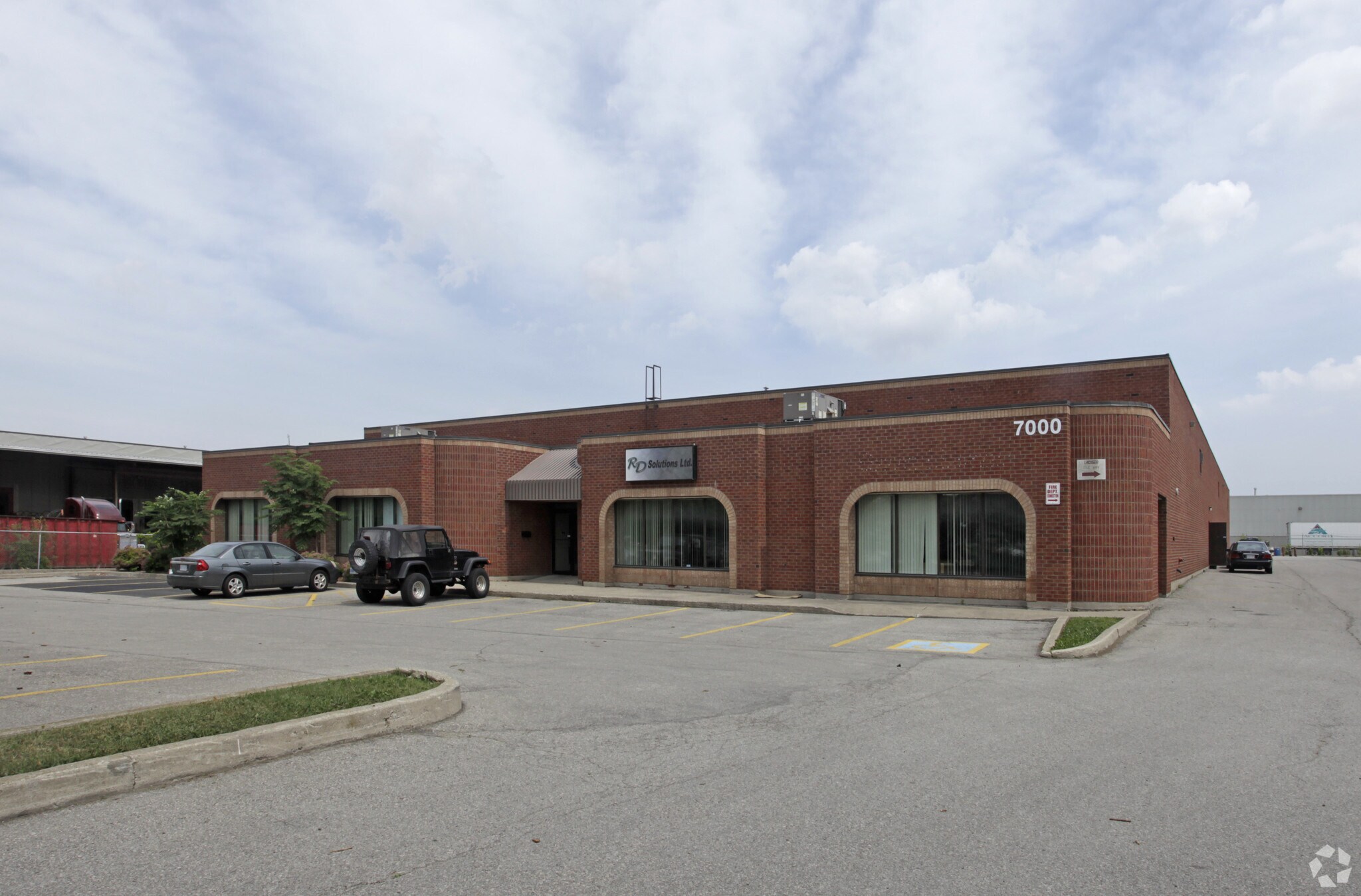7000 Davand Dr, Mississauga, ON for lease Primary Photo- Image 1 of 3