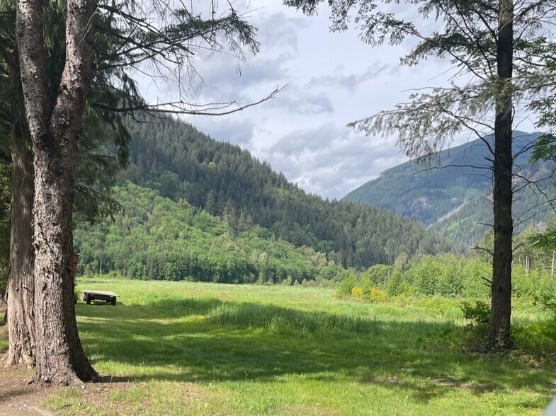 38205 Bell Rd, Mission, BC à vendre - Photo du bâtiment - Image 2 de 10