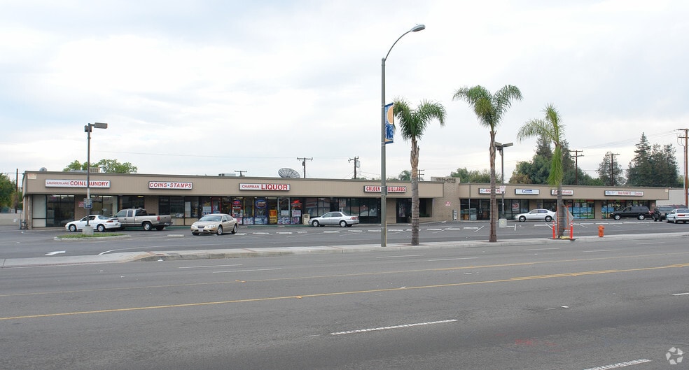 1701-1725 W Chapman Ave, Orange, CA for lease - Building Photo - Image 2 of 8