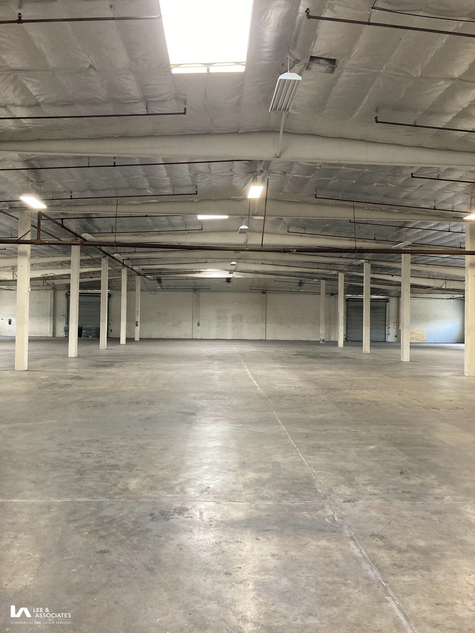 16400 Garfield Ave, Paramount, CA à vendre Photo intérieure- Image 1 de 4