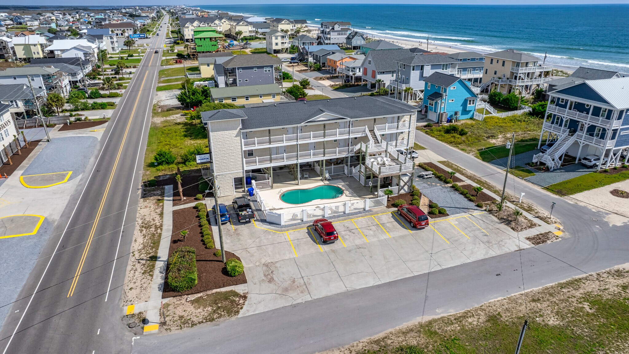 1502 N New River Dr, Surf City, NC à vendre Photo du bâtiment- Image 1 de 5