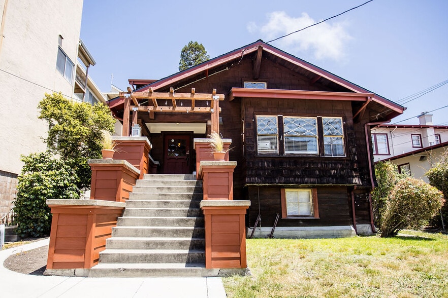 1643 Oxford St, Berkeley, CA à vendre - Photo du bâtiment - Image 2 de 33