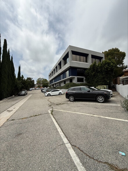 2540 Foothill Blvd, La Crescenta, CA for lease - Building Photo - Image 1 of 9