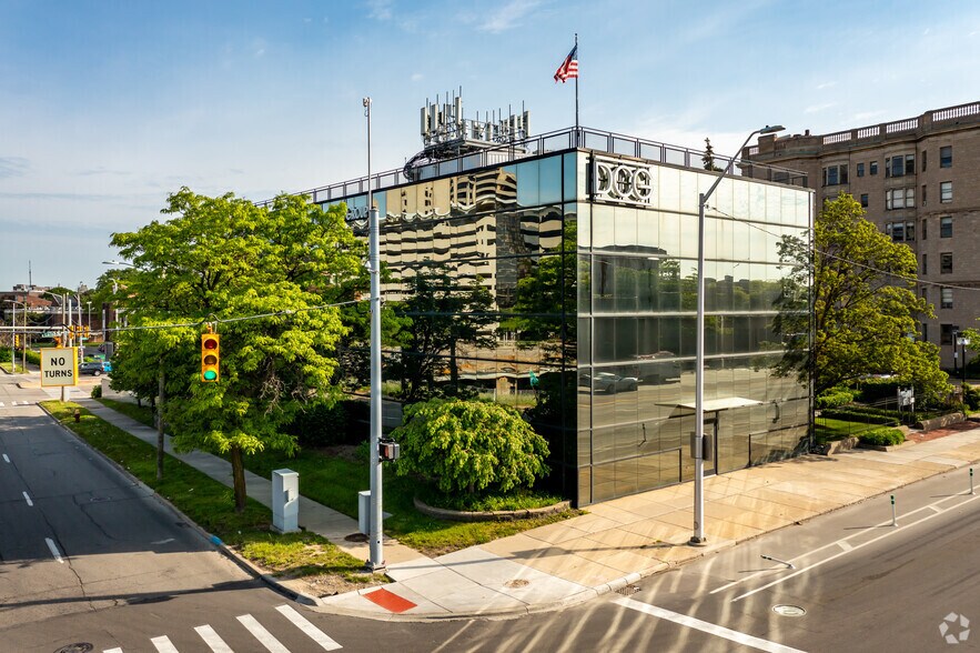 965 E Jefferson Ave, Detroit, MI à vendre - Photo du bâtiment - Image 3 de 20