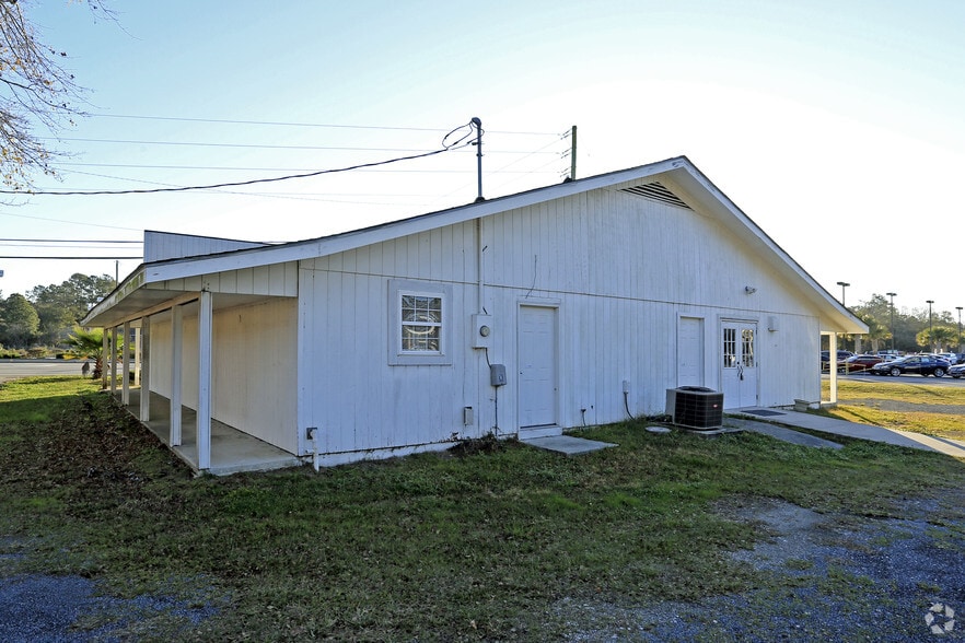 104 Old Trolley Rd, Summerville, SC for lease - Building Photo - Image 2 of 7