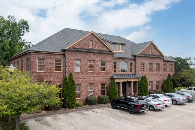 Plus de détails pour 919 Sharit Ave, Gardendale, AL - Bureau à louer