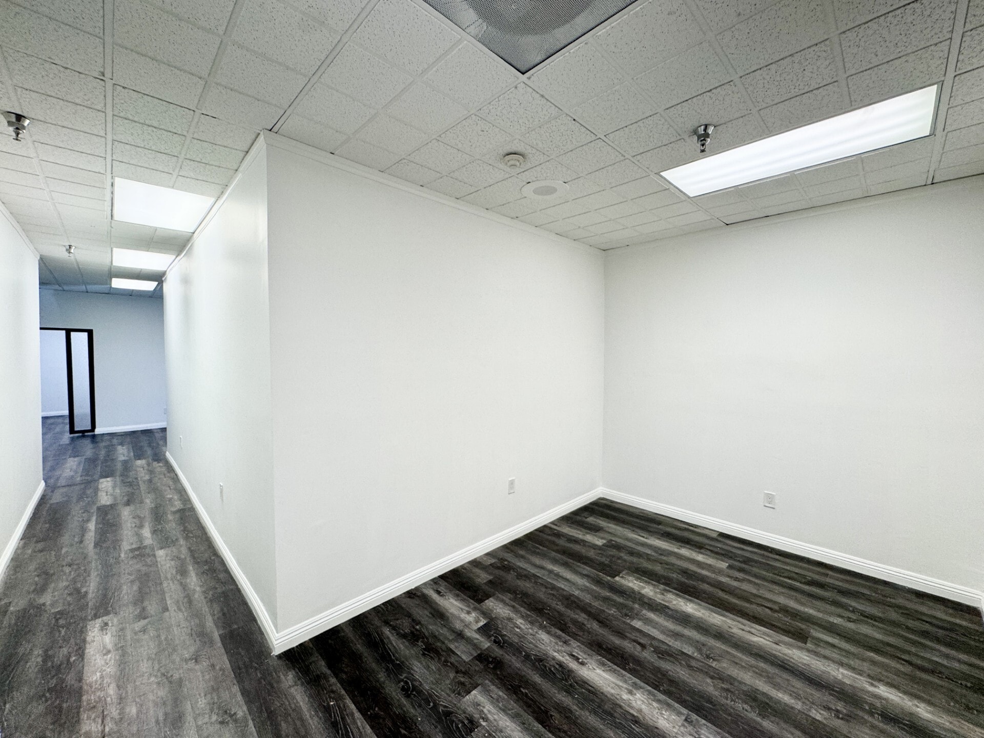 8280 Florence Ave, Downey, CA for lease Interior Photo- Image 1 of 9
