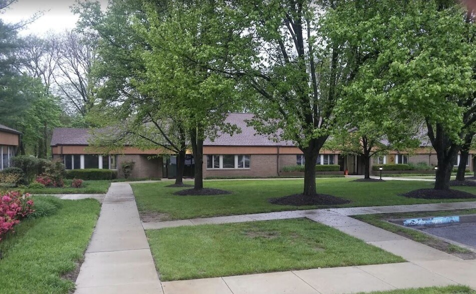 5405 Twin Knolls Rd, Columbia, MD à louer - Photo du bâtiment - Image 3 de 11