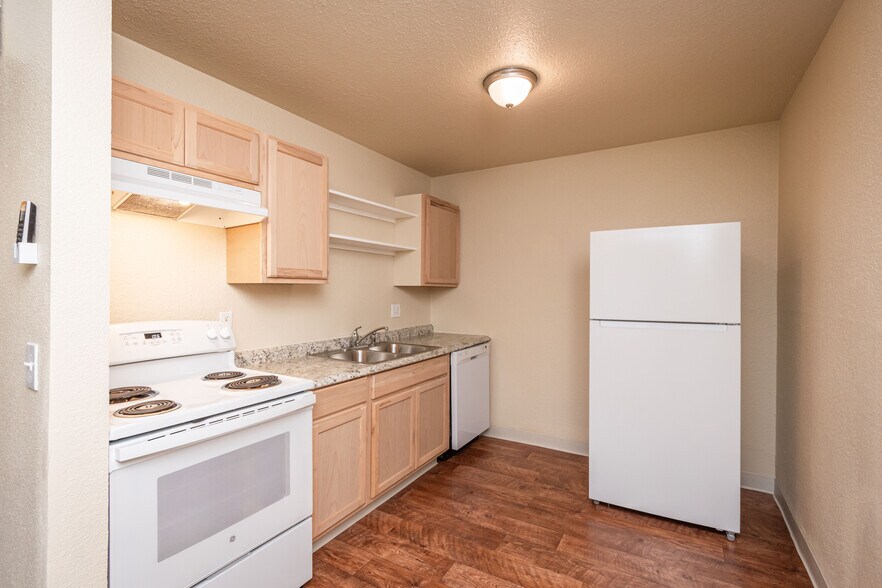 3429 Evergreen Cir, West Sacramento, CA à vendre - Photo intérieure - Image 3 de 6