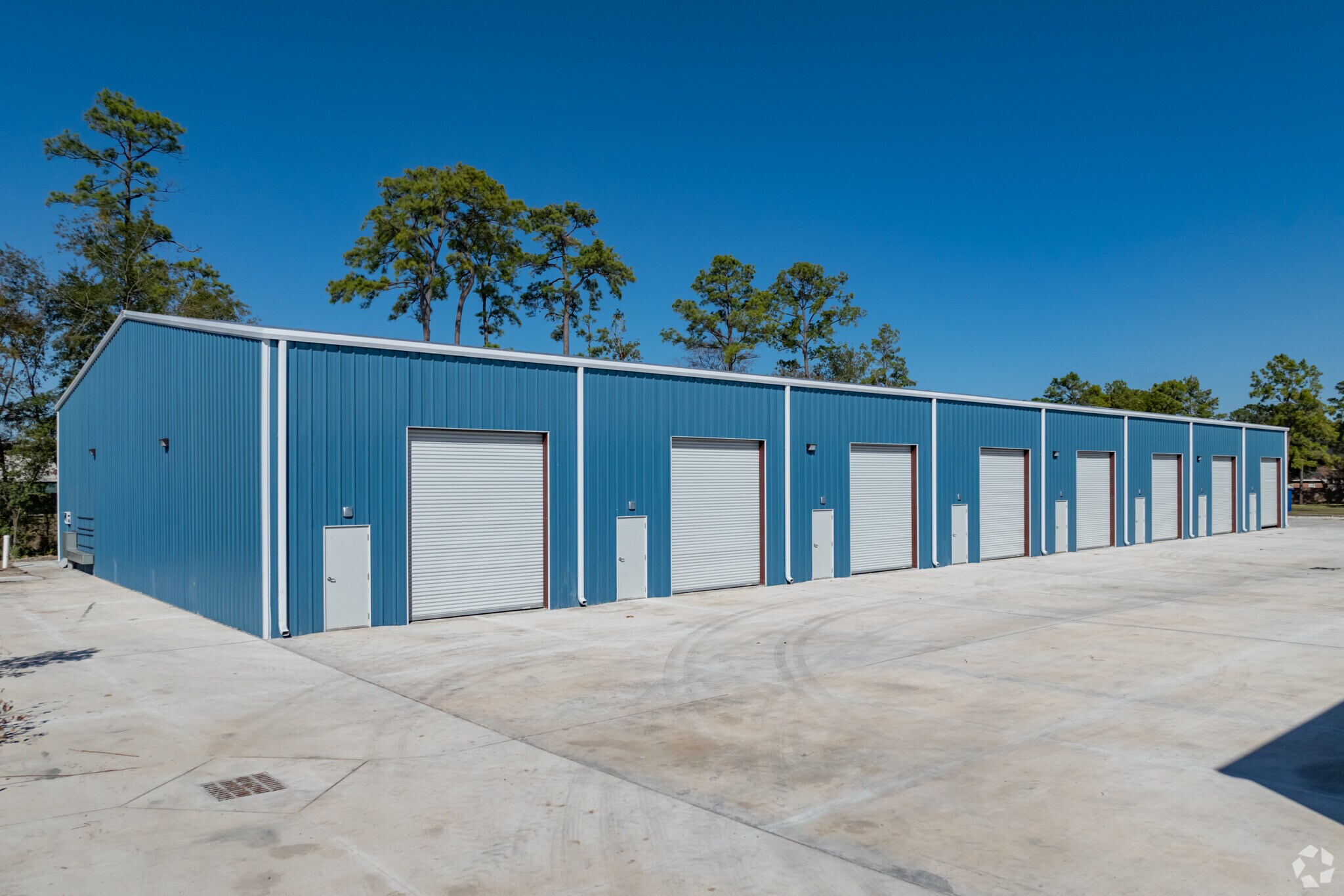 Timber Forest Business Park portefeuille de 3 propriétés à vendre sur LoopNet.ca Photo principale- Image 1 de 4