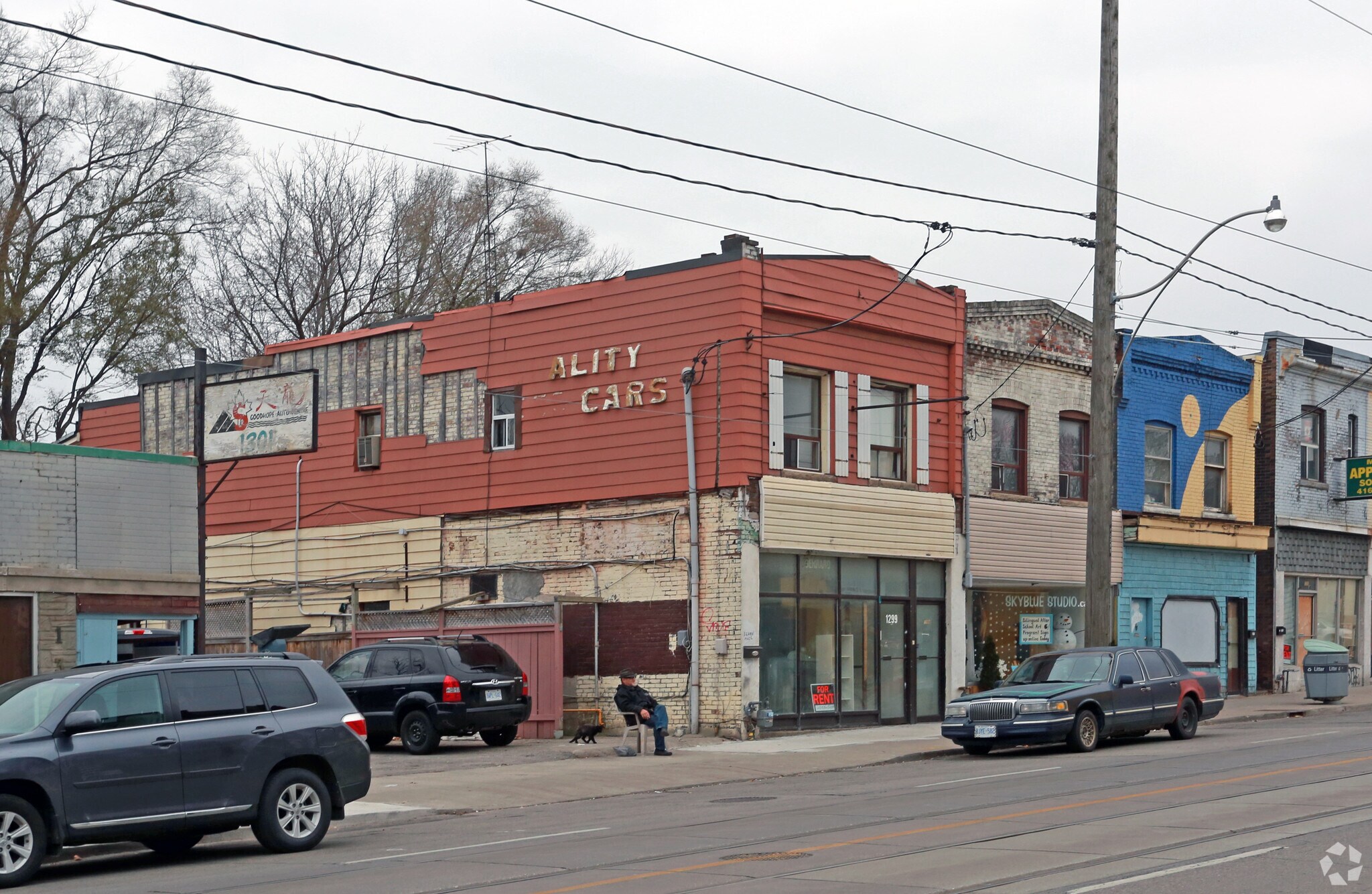 1295-1301 Gerrard St, Toronto, ON à vendre Photo principale- Image 1 de 1