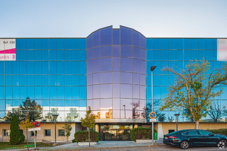 Office in San Sebastián de los Reyes, Madrid for lease - Building Photo - Image 2 of 8