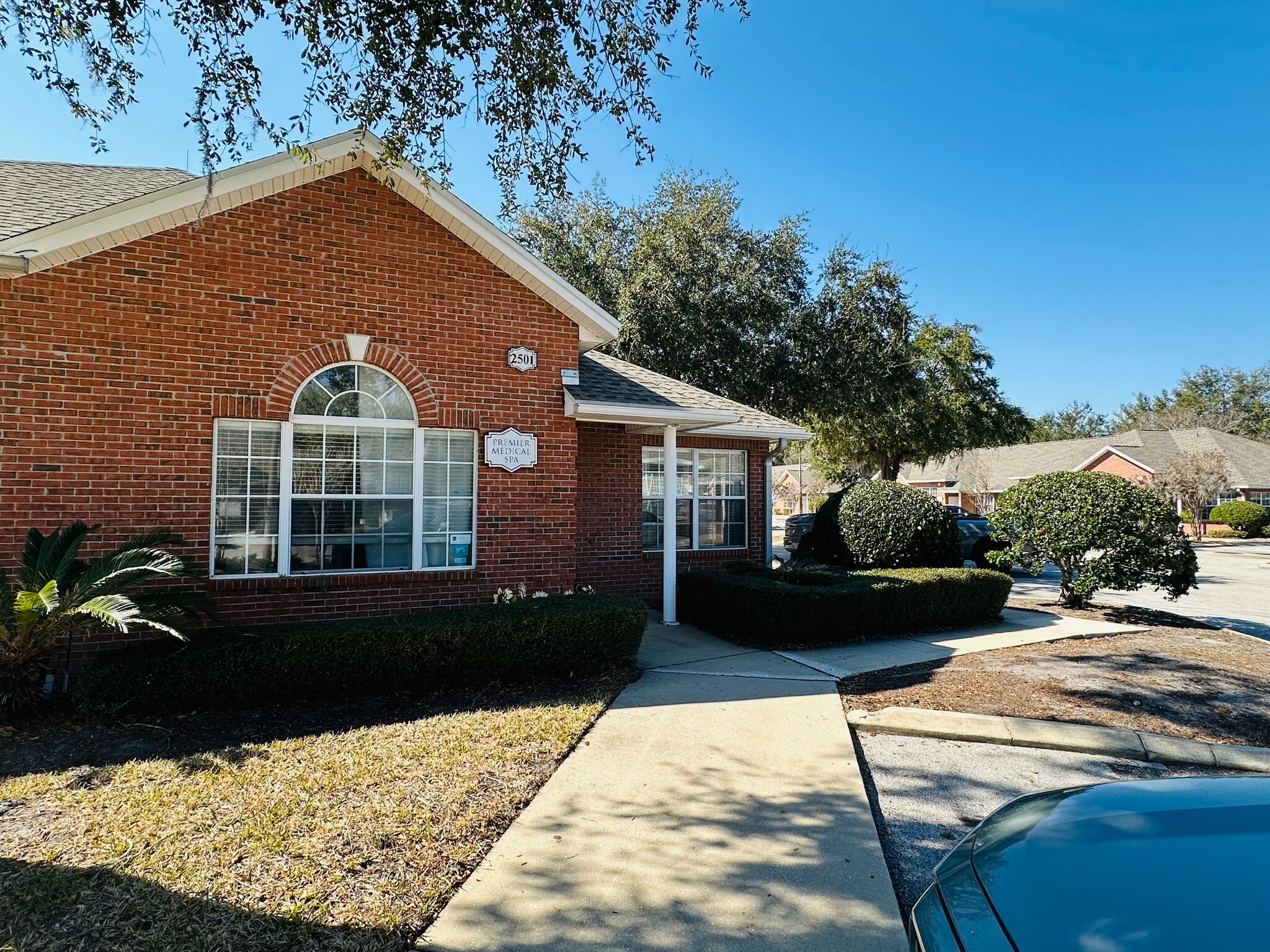 6817 Southpoint Pky, Jacksonville, FL for sale Primary Photo- Image 1 of 6